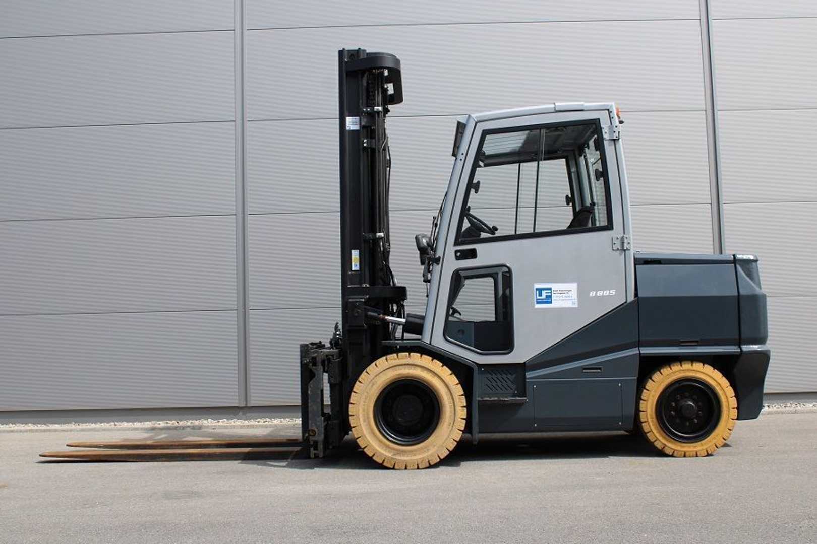 Használt targonca CESAB B 885 ELEKTRO VIERRADFRONTSTAPLER (12941082)