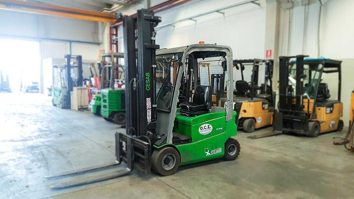 Használt targonca CESAB B418 ELEKTRO VIERRADFRONTSTAPLER (11980940)