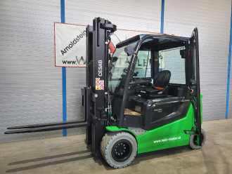 Használt targonca CESAB B630LII ELEKTRO VIERRADFRONTSTAPLER (13058072) backdrop