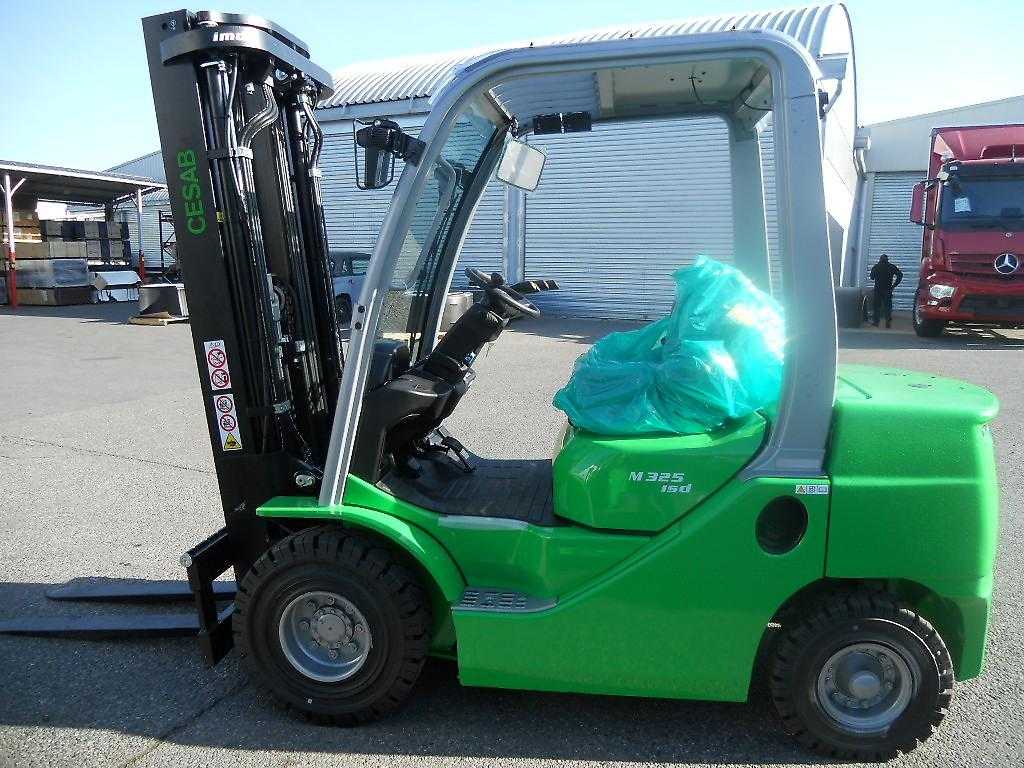 Használt targonca CESAB M325D DIESEL VIERRADFRONTSTAPLER (12790148)