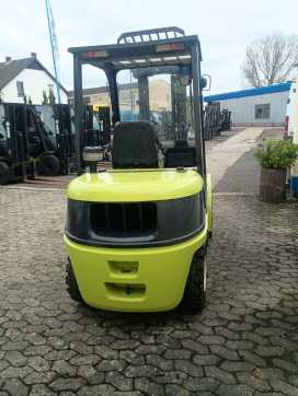Használt targonca CLARK CQ30D DIESEL VIERRADFRONTSTAPLER (12892320)