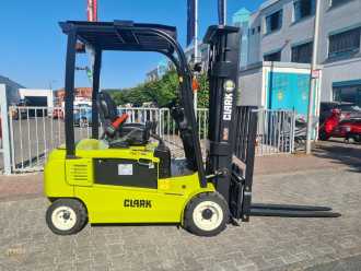Használt targonca CLARK GEX 20 ELEKTRO VIERRADFRONTSTAPLER (13069834)