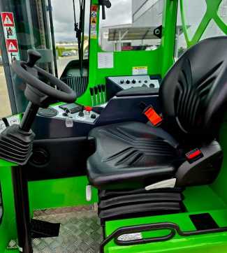 Használt targonca COMBILIFT C 4000 MK4 DIESEL DEMO WEITERE VIERWEGESTAPLER (13069090)