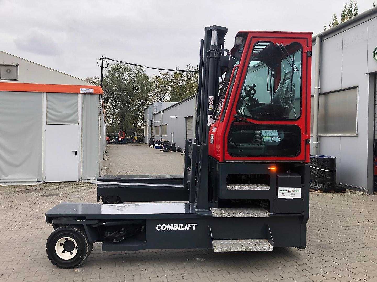 Használt targonca COMBILIFT C12000 DIESEL VIERWEGESTAPLER (13063213)