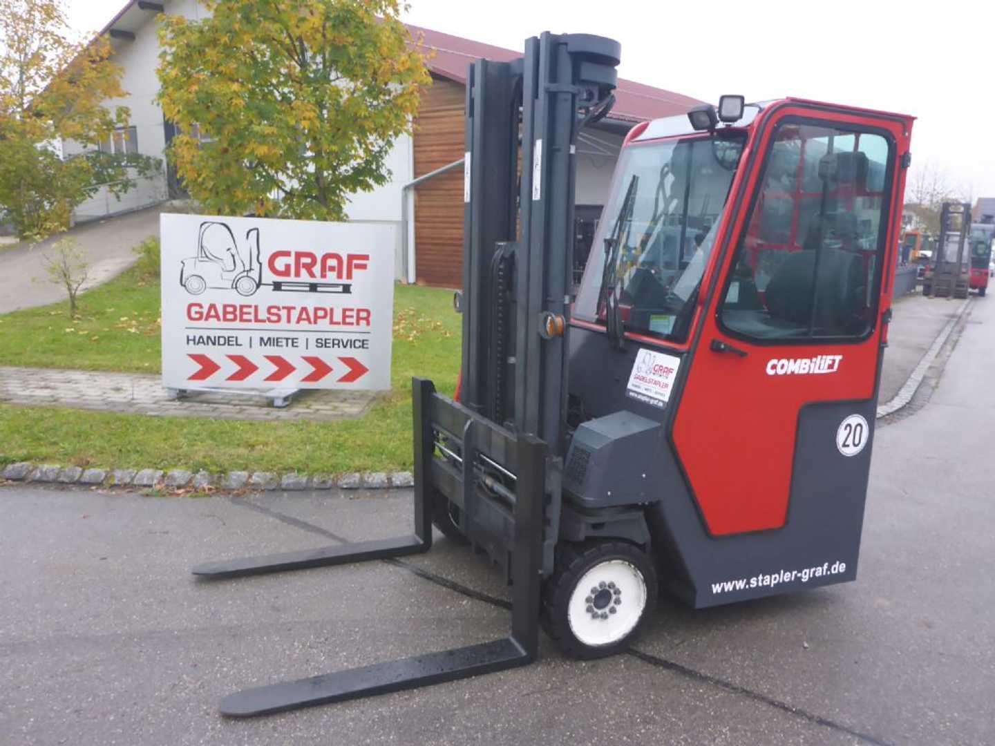 Használt targonca COMBILIFT C4000 CB GAS VIERWEGESTAPLER (12911108)