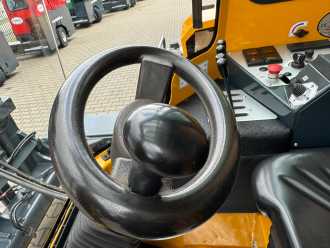 Használt targonca COMBILIFT C4000 // Diesel // 2008 year // Only 6262 hours DIESEL VIERWEGESTAPLER (13069930)