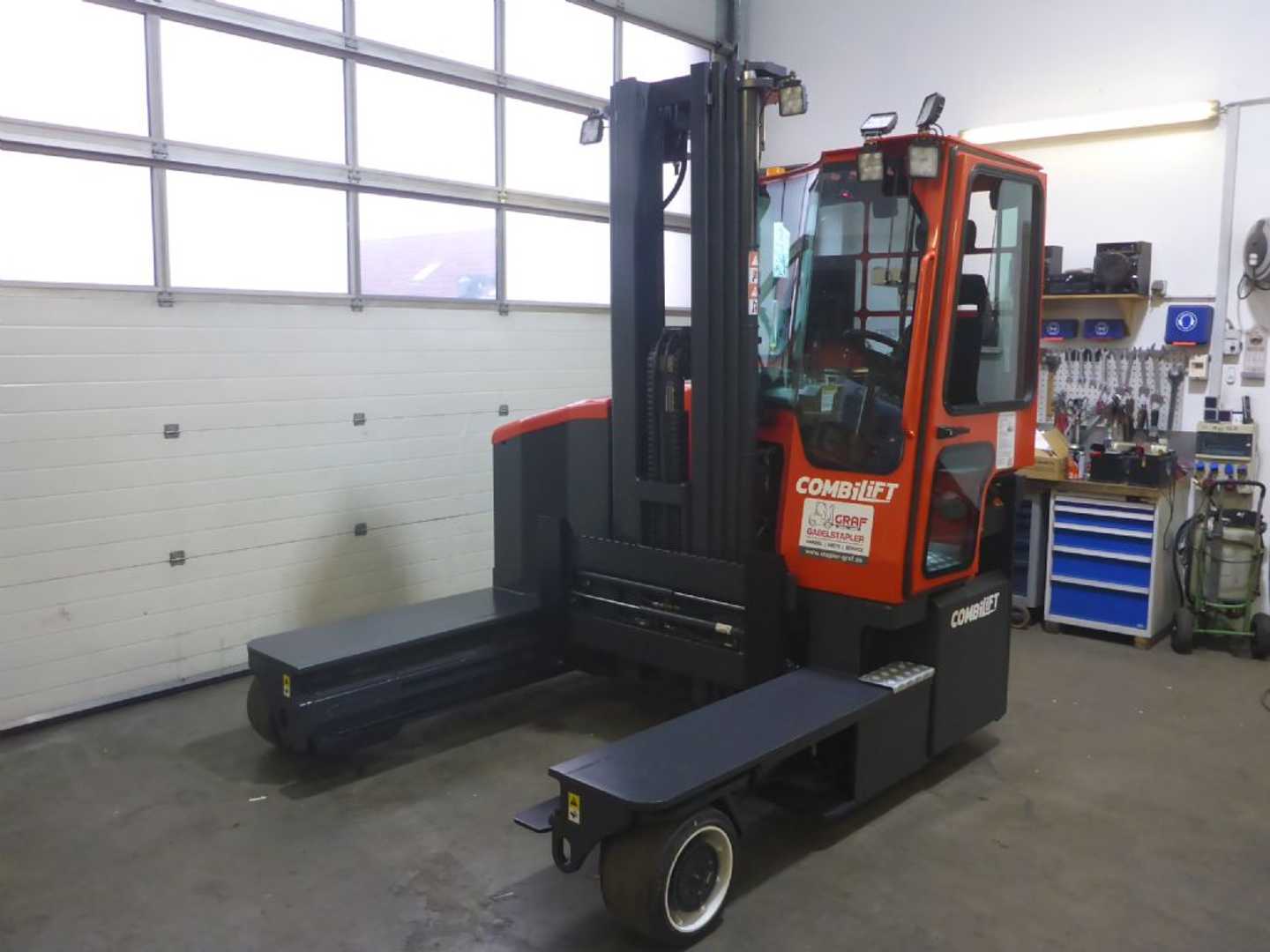 Használt targonca COMBILIFT C4000 ET ELEKTRO VIERWEGESTAPLER (13050588)