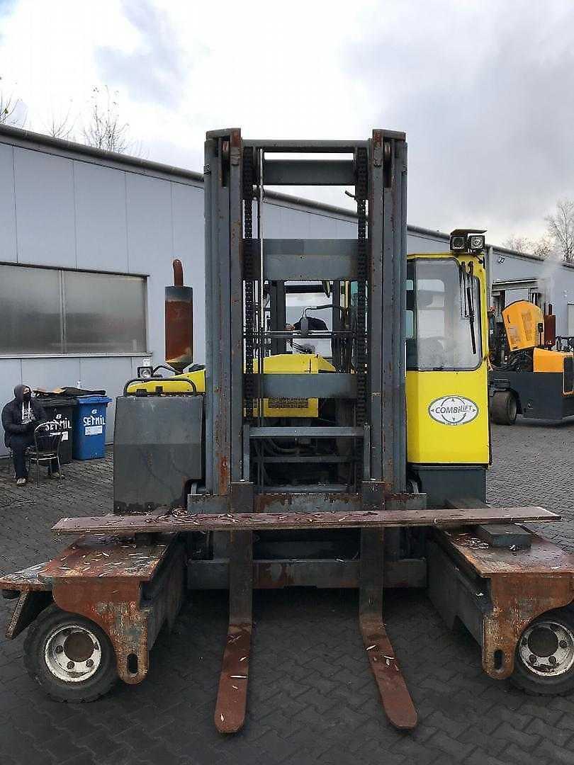 Használt targonca COMBILIFT C6000 GAS VIERWEGESTAPLER (13063212)