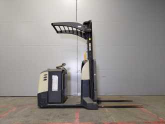 Használt targonca CROWN MPC3040-12 ELEKTRO MITTELHUBKOMMISSIONIERER (13048323)