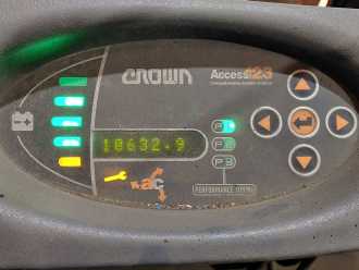 Használt targonca CROWN SCF6040-18 ELEKTRO VIERRADFRONTSTAPLER (13037347)