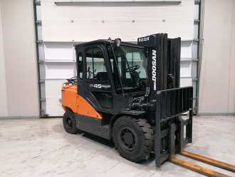 Használt targonca DOOSAN G45SC-7 GAS VIERRADFRONTSTAPLER (12758190)
