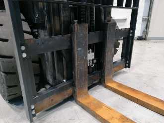 Használt targonca DOOSAN G45SC-7 GAS VIERRADFRONTSTAPLER (12758190)