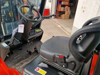 Használt targonca EP EFL181 ELEKTRO VIERRADFRONTSTAPLER (12988877)