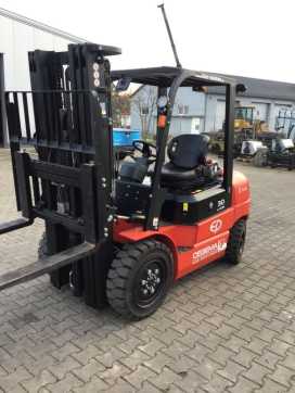 Használt targonca EP EFL302 ELEKTRO VIERRADFRONTSTAPLER (12833486)