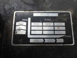 Használt targonca EP EP Equipment EFL252 ELEKTRO VIERRADFRONTSTAPLER (13056848)