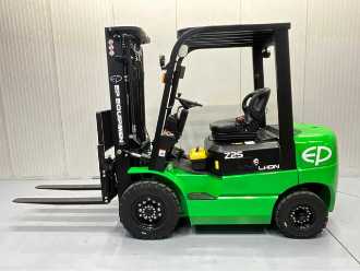 Használt targonca EP Vorkheftruck EFXZ-251 - 4,8M - Triplex - Freelift - Sideshift ELEKTRO VIERRADFRONTSTAPLER (13008357)