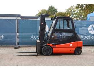 Használt targonca FENWICK Fenwick-Linde E30/02 ELEKTRO VIERRADFRONTSTAPLER (13041334) backdrop