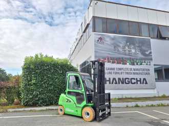 Használt targonca HANGCHA XC30i ELEKTRO VIERRADFRONTSTAPLER (13069402)