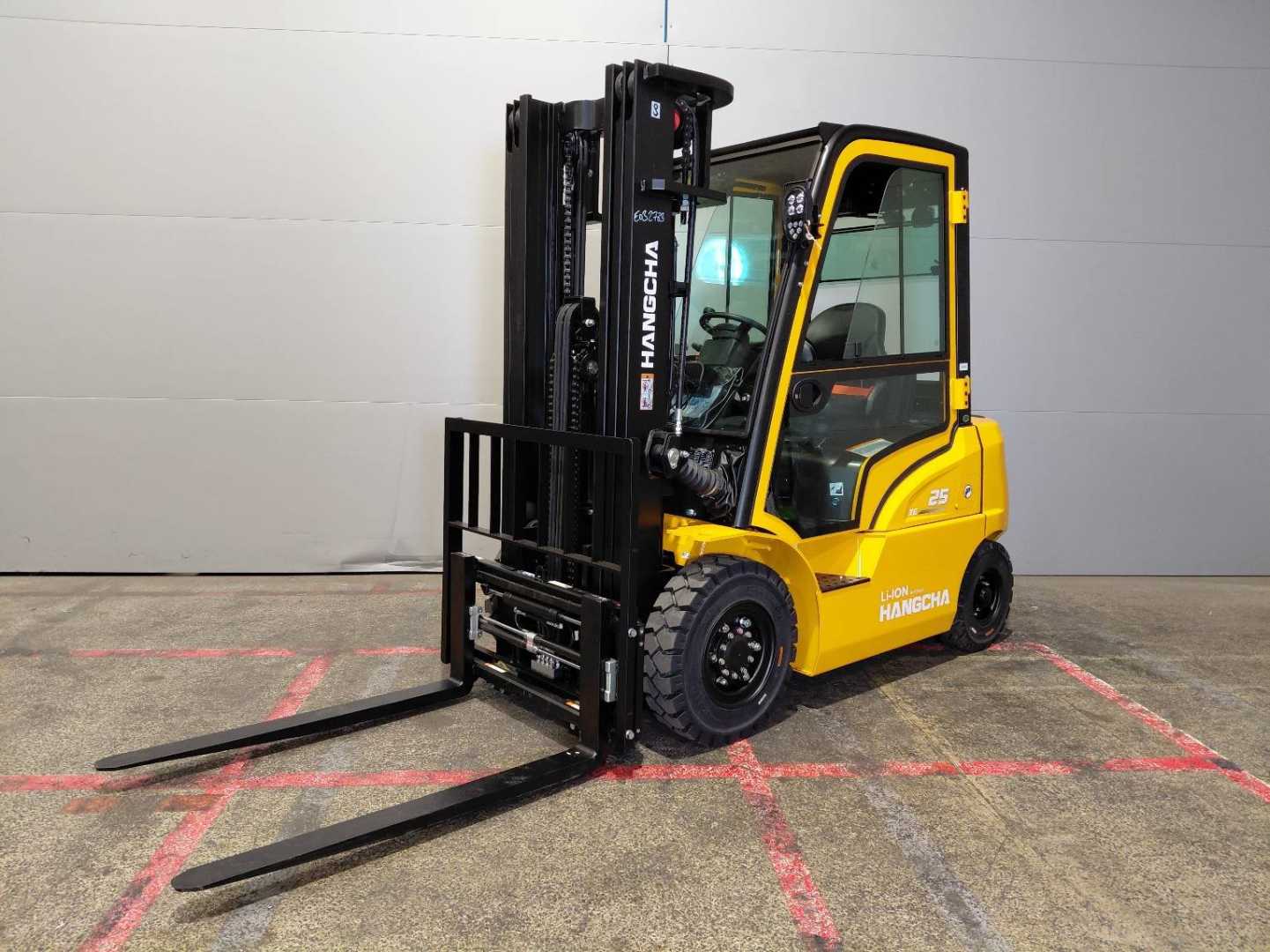 Használt targonca HANGCHA XE25i (CPD25-XEY2-SI) ELEKTRO VIERRADFRONTSTAPLER (13074037)