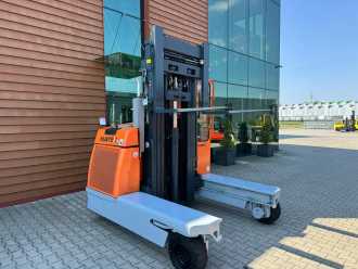 Használt targonca HUBTEX DQ45 G //LPG//Triple//Only 1116 hours ! Like new GAS VIERWEGESTAPLER (13062748)