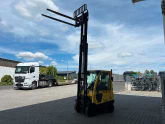 Használt targonca HYSTER 4.45m / nur 812h DIESEL VIERRADFRONTSTAPLER (13045170)