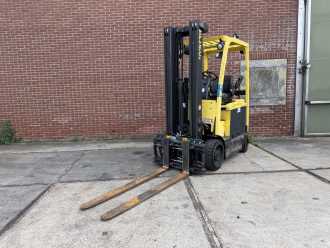 Használt targonca HYSTER E2.5XN MWB ELEKTRO VIERRADFRONTSTAPLER (13061246)