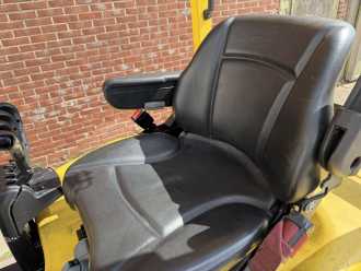 Használt targonca HYSTER E2.5XN MWB ELEKTRO VIERRADFRONTSTAPLER (13061249)