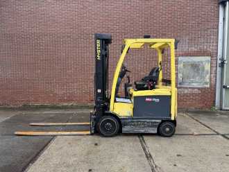 Használt targonca HYSTER E2.5XN MWB ELEKTRO VIERRADFRONTSTAPLER (13071750)