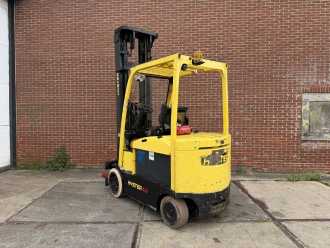 Használt targonca HYSTER E4.0XN ELEKTRO VIERRADFRONTSTAPLER (13060753)