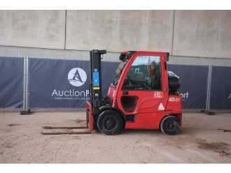 Használt targonca HYSTER H2.5FT GAS VIERRADFRONTSTAPLER (13040081) backdrop