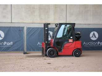 Használt targonca HYSTER H2.5FT GAS VIERRADFRONTSTAPLER (13062888) backdrop