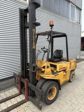 Használt targonca HYSTER H3.00XL DIESEL VIERRADFRONTSTAPLER (13067183)