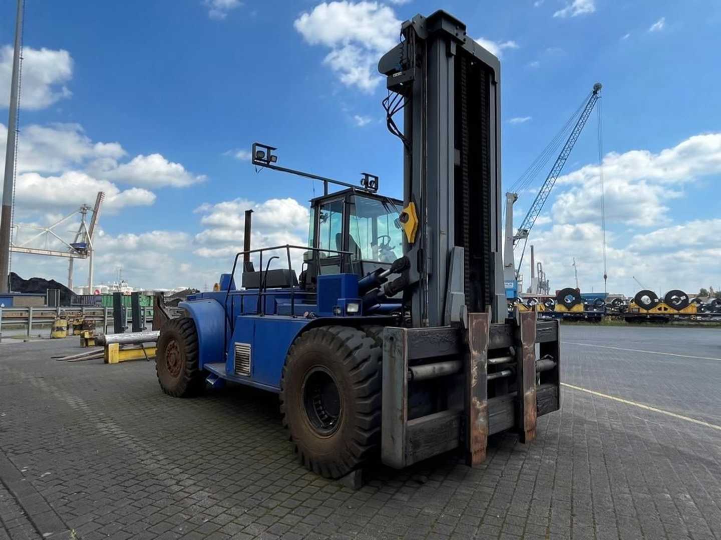 Használt targonca HYSTER H32.00F DIESEL VIERRADFRONTSTAPLER (13060746)