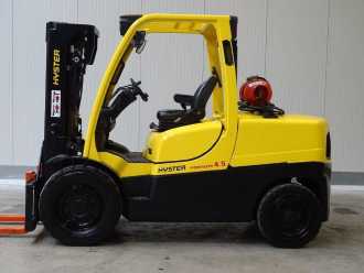 Használt targonca HYSTER H4.5FT6 - Container-Indoor-Stapler -TRIPLEX GAS VIERRADFRONTSTAPLER (12817172) backdrop