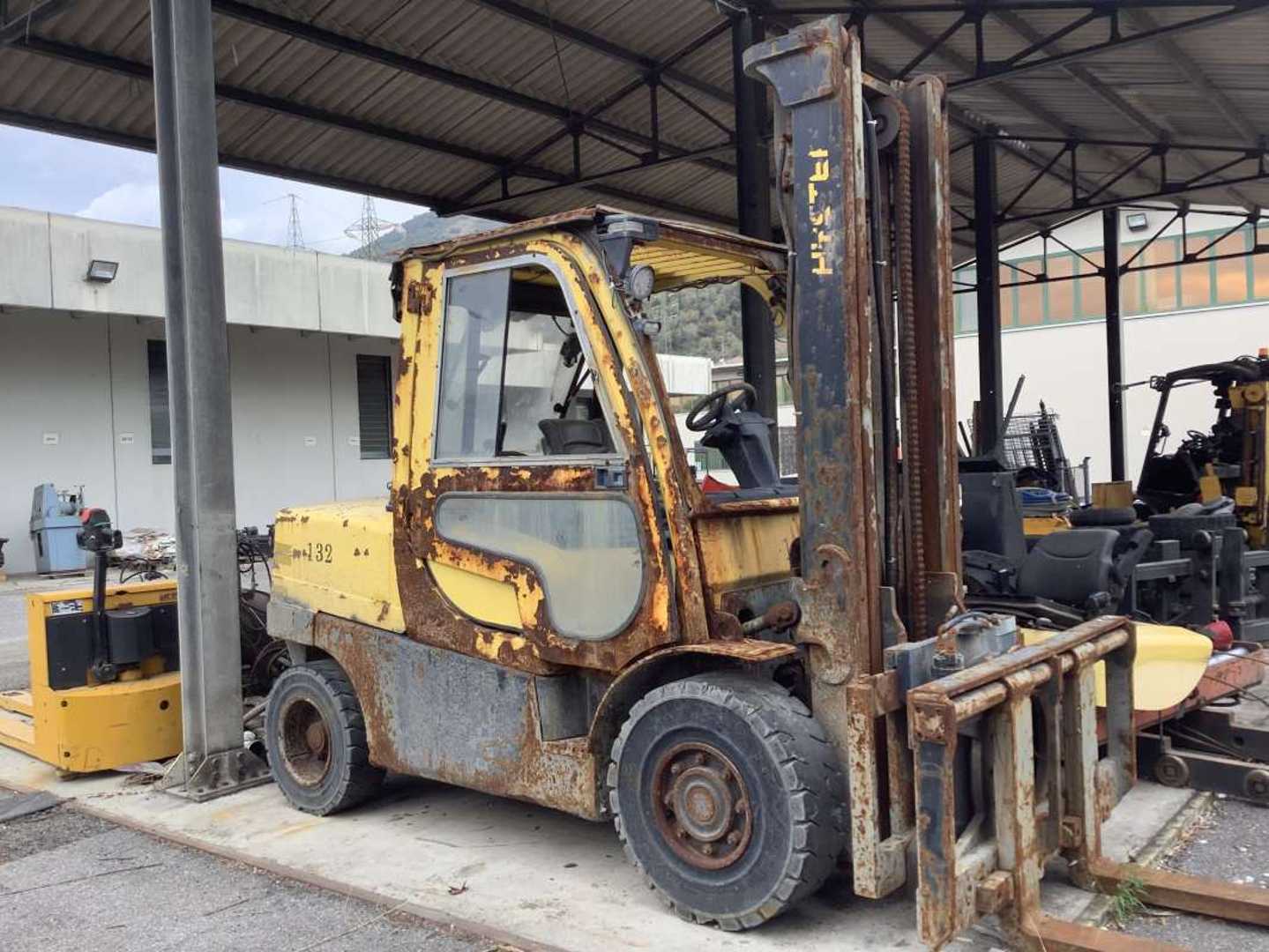Használt targonca HYSTER H5.0FT DIESEL VIERRADFRONTSTAPLER (12822101)