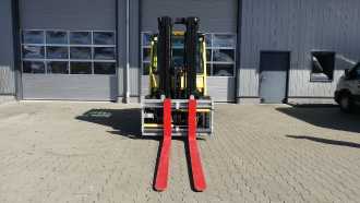 Használt targonca HYSTER H5.50FT DIESEL VIERRADFRONTSTAPLER (13045817)