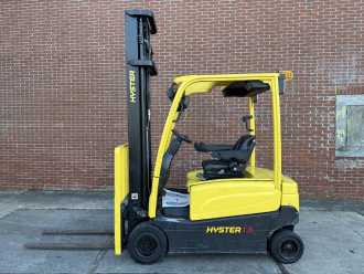 Használt targonca HYSTER J1.8XN LWB ELEKTRO VIERRADFRONTSTAPLER (13072166)