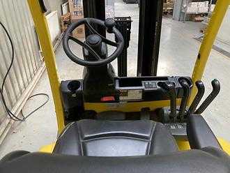 Használt targonca HYSTER J2.5XN ELEKTRO VIERRADFRONTSTAPLER (12860752)