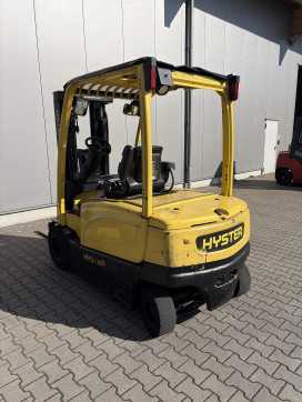 Használt targonca HYSTER J2.5XN ELEKTRO VIERRADFRONTSTAPLER (13068242)