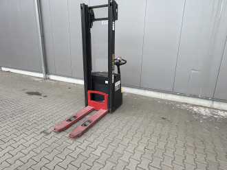 Használt targonca HYSTER S1.2 ELEKTRO HOCHHUBWAGENDEICHSEL (13068240) backdrop