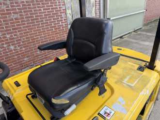 Használt targonca HYUNDAI 30BH-7 ELEKTRO VIERRADFRONTSTAPLER (13072497)