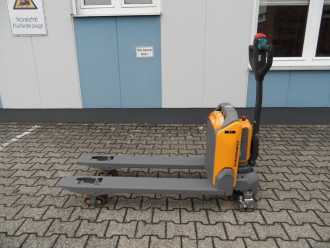 Használt targonca JUNGHEINRICH AME 15 - BJ 2025 - 35 Stunden - neuwertig ELEKTRO NIEDERHUBWAGENDEICHSEL (13075072) backdrop