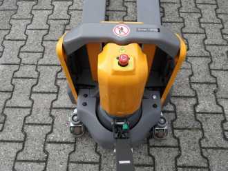 Használt targonca JUNGHEINRICH AME 15 - BJ 2025 - 35 Stunden - neuwertig ELEKTRO NIEDERHUBWAGENDEICHSEL (13075072)