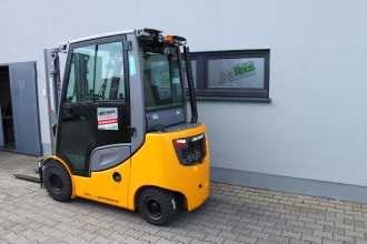 Használt targonca JUNGHEINRICH DFG 320s G+E 115-310ZZ DIESEL VIERRADFRONTSTAPLER (13035595)