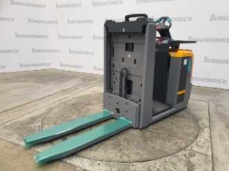 Használt targonca JUNGHEINRICH ECE 310 HP 115-56 4-Star ELEKTRO NIEDERHUBWAGENFAHRERSTAND (13058535)