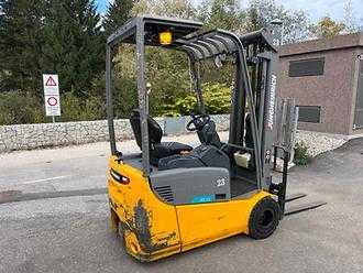 Használt targonca JUNGHEINRICH EFG 115 - 500DZ ELEKTRO DREIRADFRONTSTAPLER (13072415)