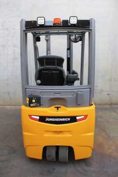 Használt targonca JUNGHEINRICH EFG 213 350 ZZ LI-ION ELEKTRO DREIRADFRONTSTAPLER (13069252)