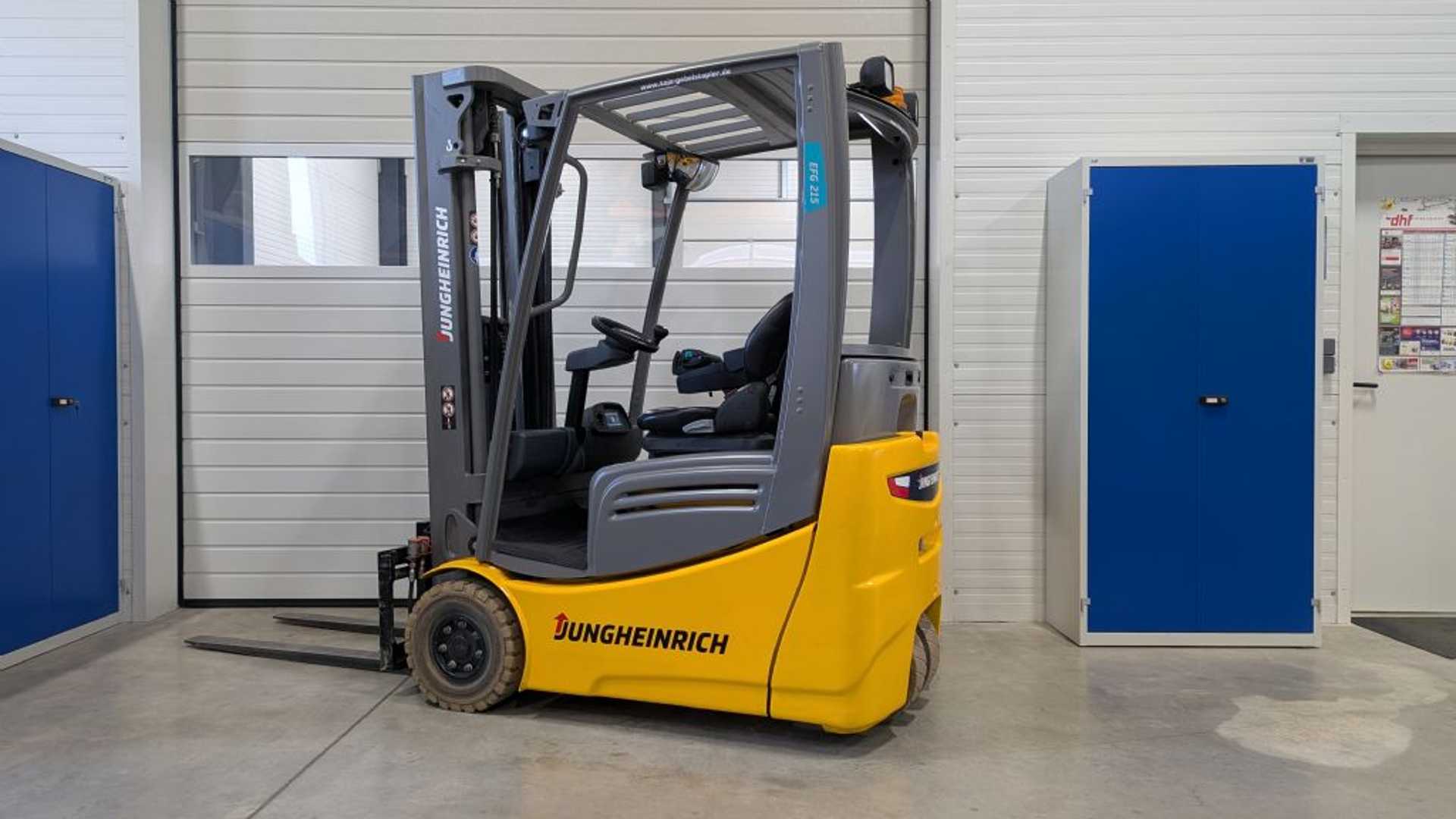 Használt targonca JUNGHEINRICH EFG 215 GE115-480DZ ELEKTRO DREIRADFRONTSTAPLER (13070487)