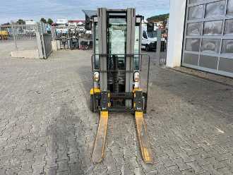 Használt targonca JUNGHEINRICH EFG 215 / Triplex: 4.25m! / SS / 4.029h ELEKTRO VIERRADFRONTSTAPLER (13024787)