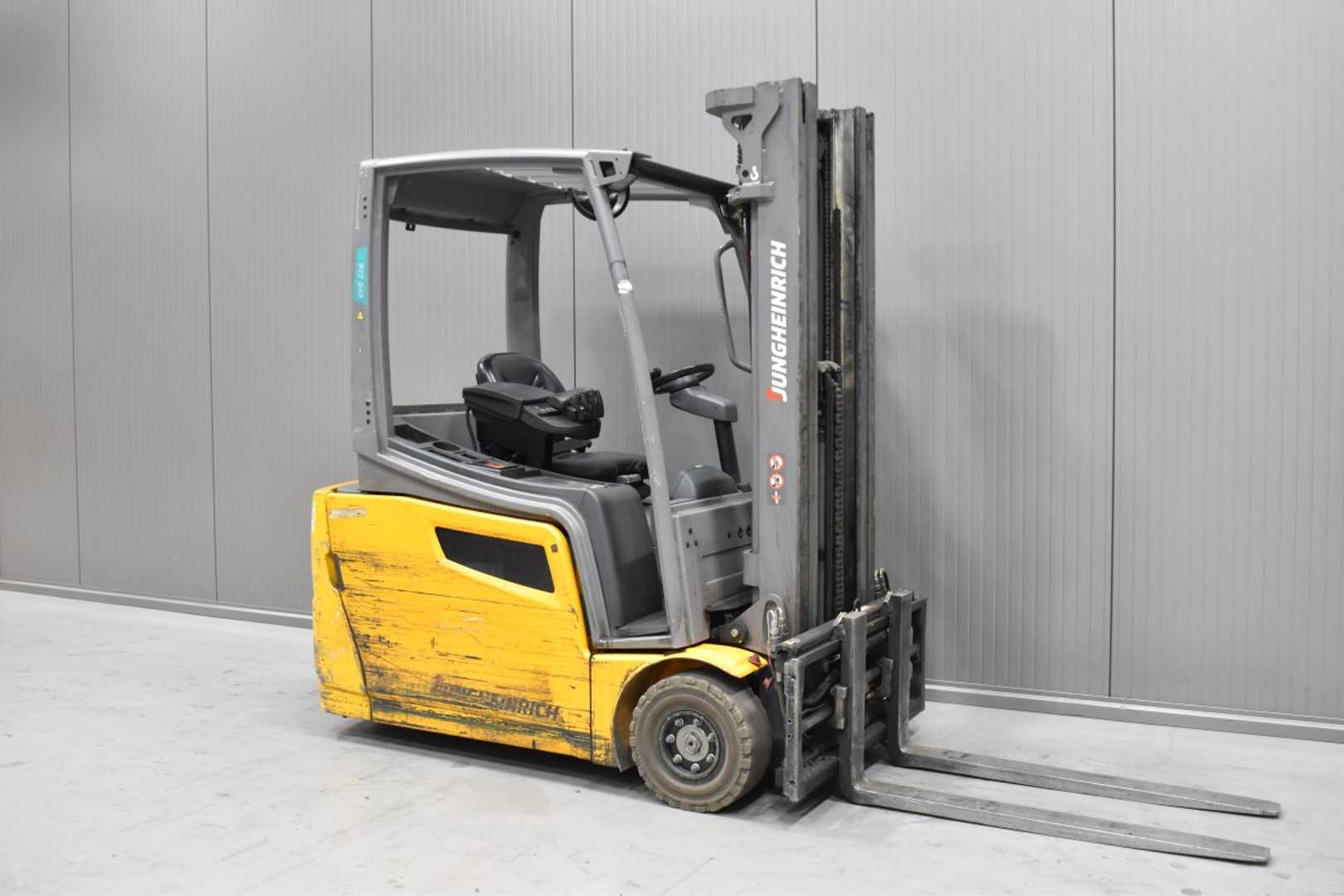 Használt targonca JUNGHEINRICH EFG 216 /58581/ ELEKTRO DREIRADFRONTSTAPLER (13064806)